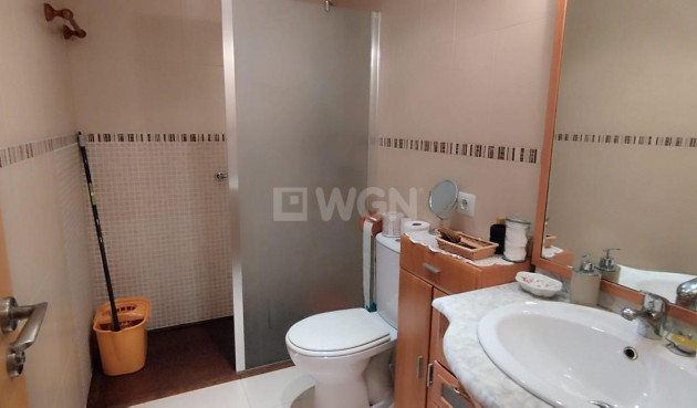 Odsprzedaż - Mieszkanie w bloku - Torrevieja