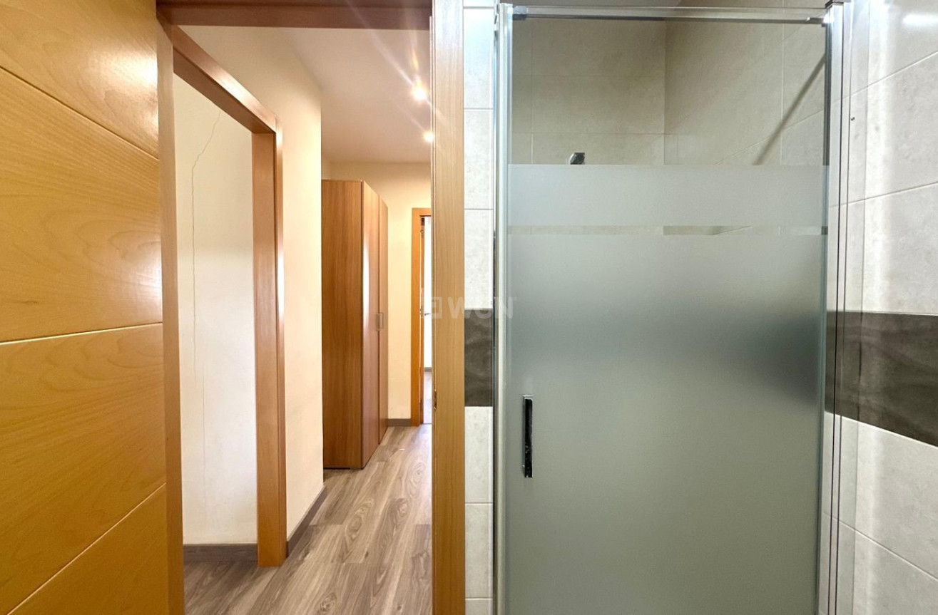 Odsprzedaż - Mieszkanie w bloku - Orihuela Costa - Altos De Campoamor