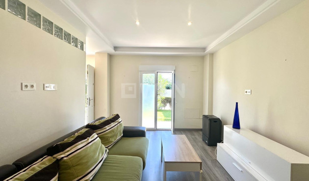 Odsprzedaż - Mieszkanie w bloku - Orihuela Costa - Altos De Campoamor