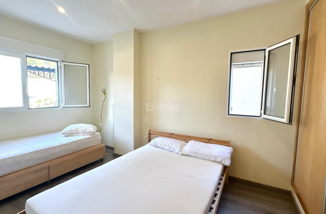 Odsprzedaż - Mieszkanie w bloku - Orihuela Costa - Altos De Campoamor