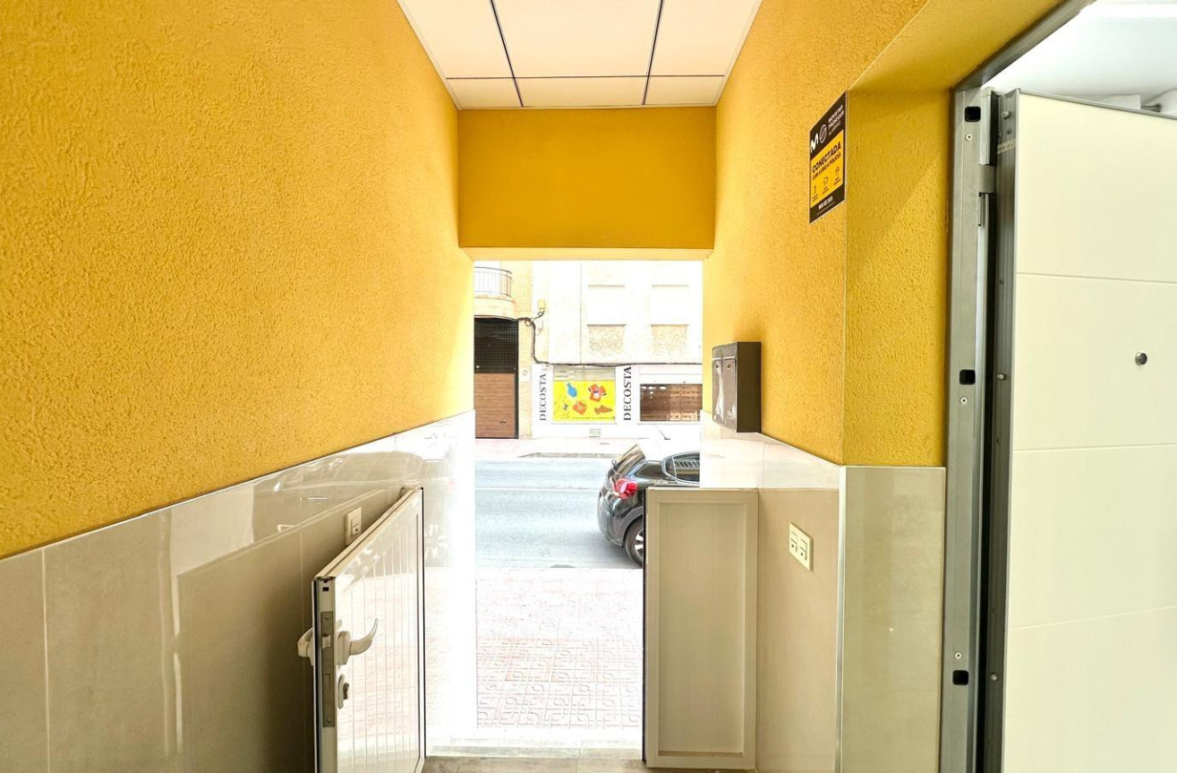 Wiederverkauf - Wohnung - Torrevieja - Playa del Cura