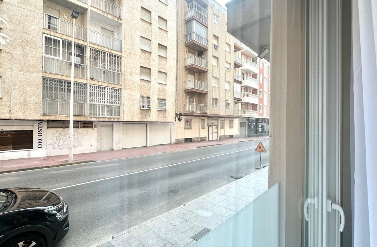 Wiederverkauf - Wohnung - Torrevieja - Playa del Cura