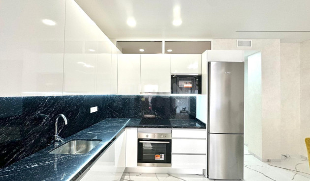 Wiederverkauf - Wohnung - Torrevieja - Playa del Cura