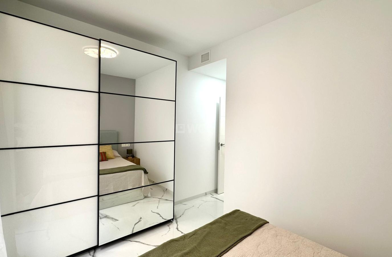 Wiederverkauf - Wohnung - Torrevieja - Playa del Cura