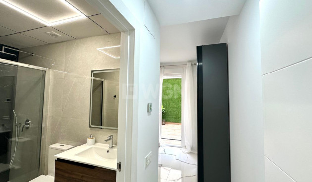 Wiederverkauf - Wohnung - Torrevieja - Playa del Cura