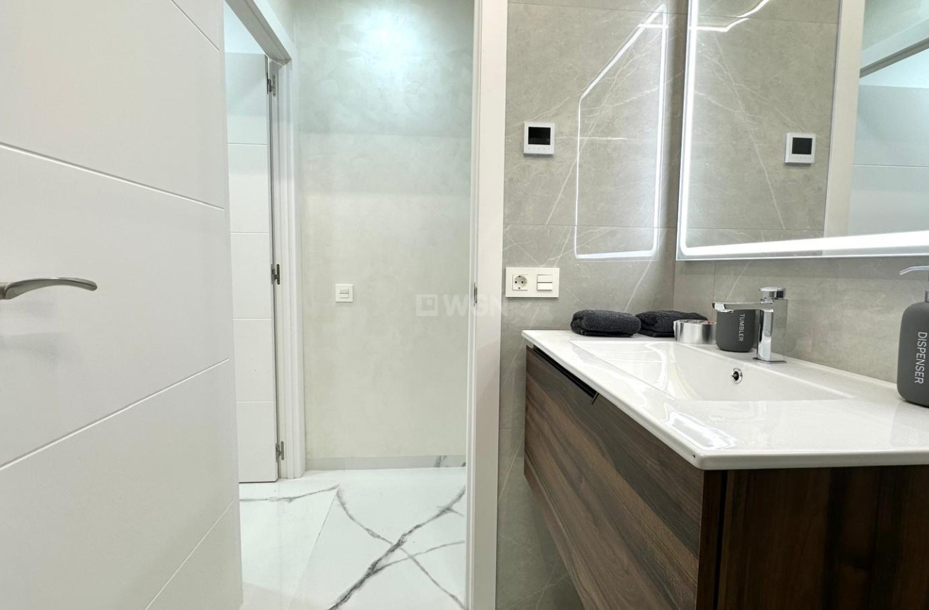 Wiederverkauf - Wohnung - Torrevieja - Playa del Cura