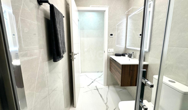 Wiederverkauf - Wohnung - Torrevieja - Playa del Cura