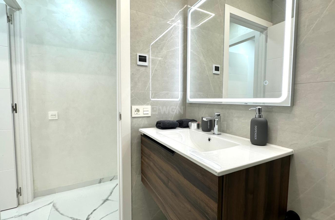 Wiederverkauf - Wohnung - Torrevieja - Playa del Cura