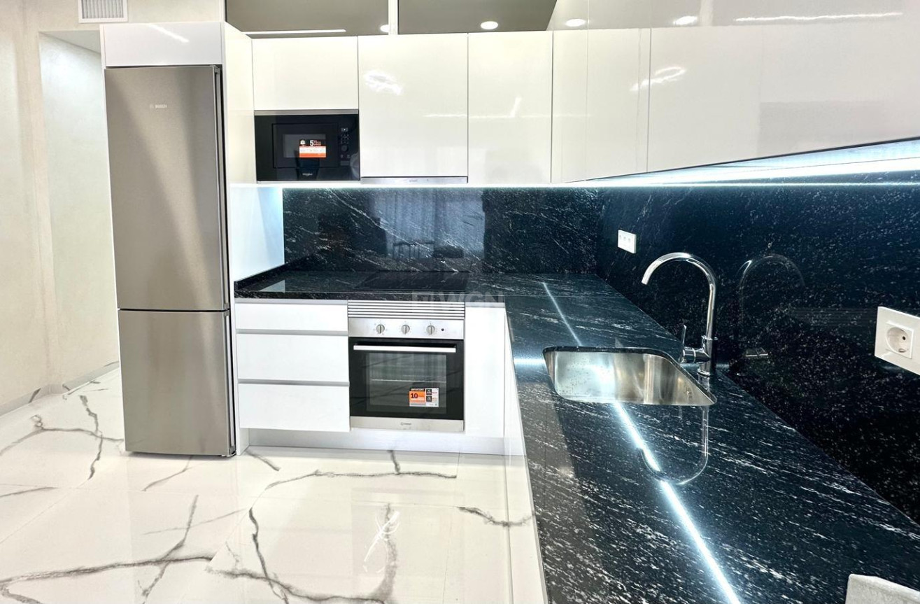 Wiederverkauf - Wohnung - Torrevieja - Playa del Cura