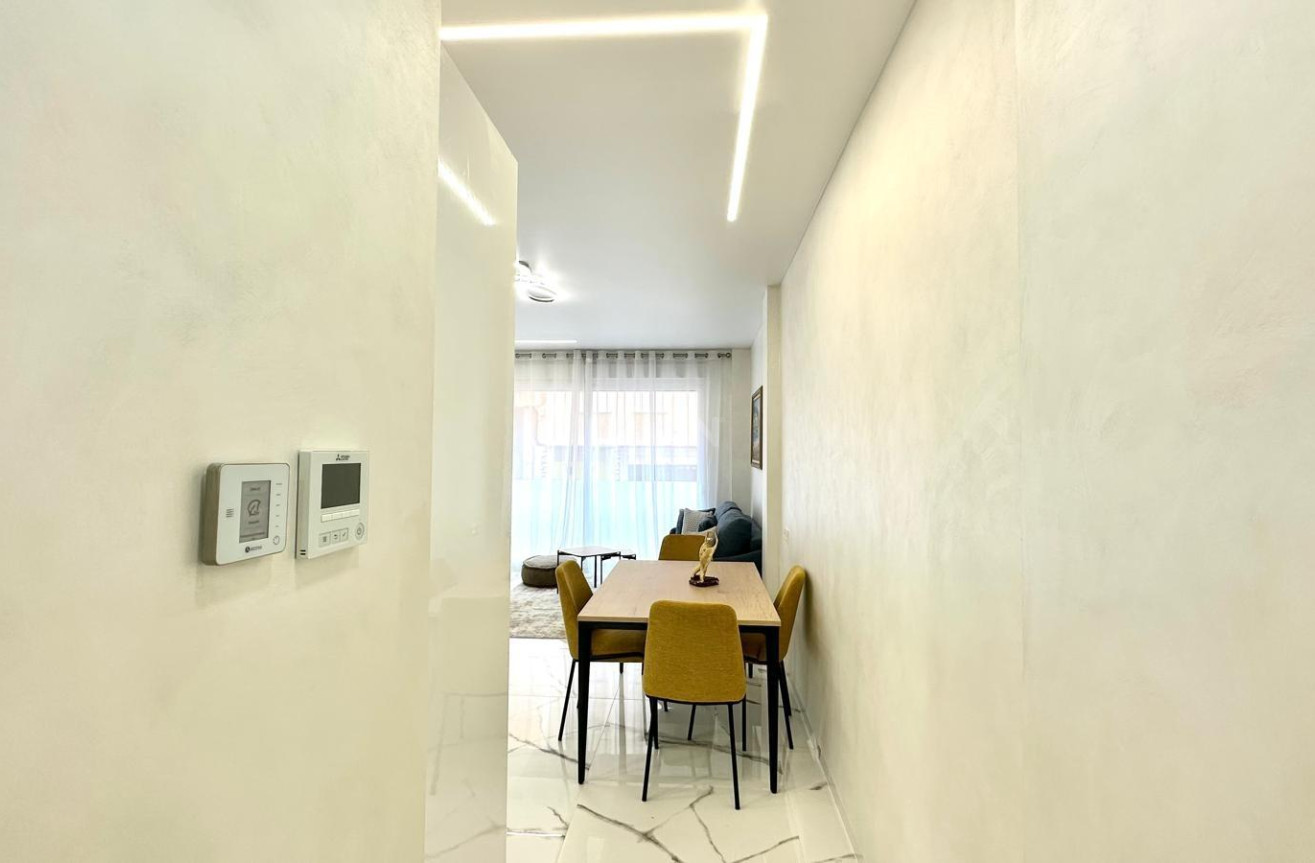 Wiederverkauf - Wohnung - Torrevieja - Playa del Cura