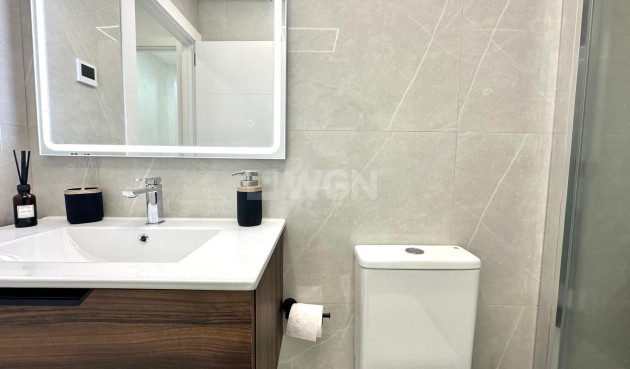 Wiederverkauf - Wohnung - Torrevieja - Playa del Cura