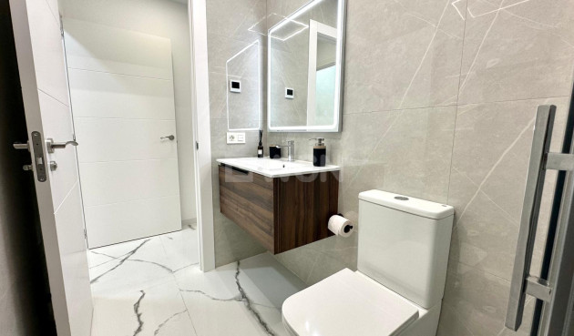 Wiederverkauf - Wohnung - Torrevieja - Playa del Cura