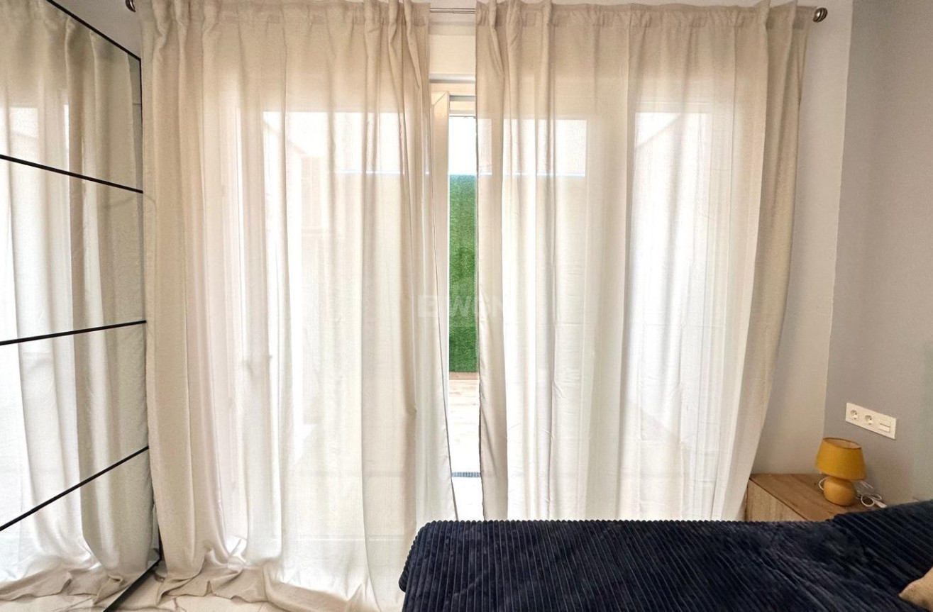 Wiederverkauf - Wohnung - Torrevieja - Playa del Cura