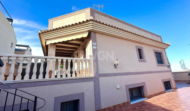 Odsprzedaż - Kamienica - Torrevieja - La Siesta