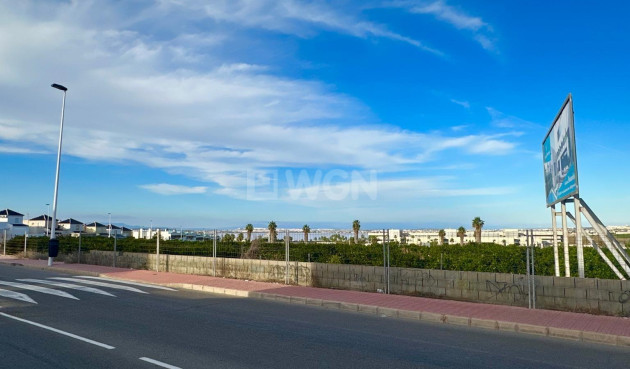 Odsprzedaż - Kamienica - Torrevieja - La Siesta