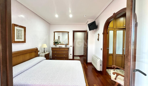 Odsprzedaż - Kamienica - Torrevieja - La Siesta