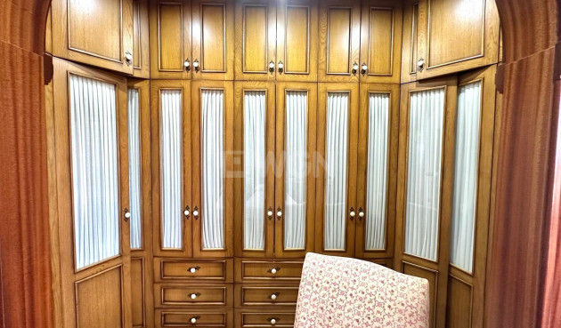 Odsprzedaż - Kamienica - Torrevieja - La Siesta