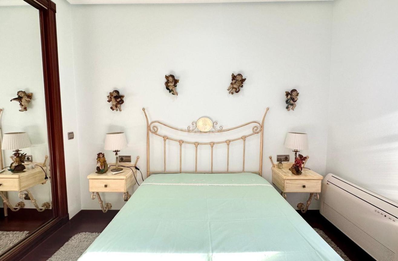 Odsprzedaż - Kamienica - Torrevieja - La Siesta