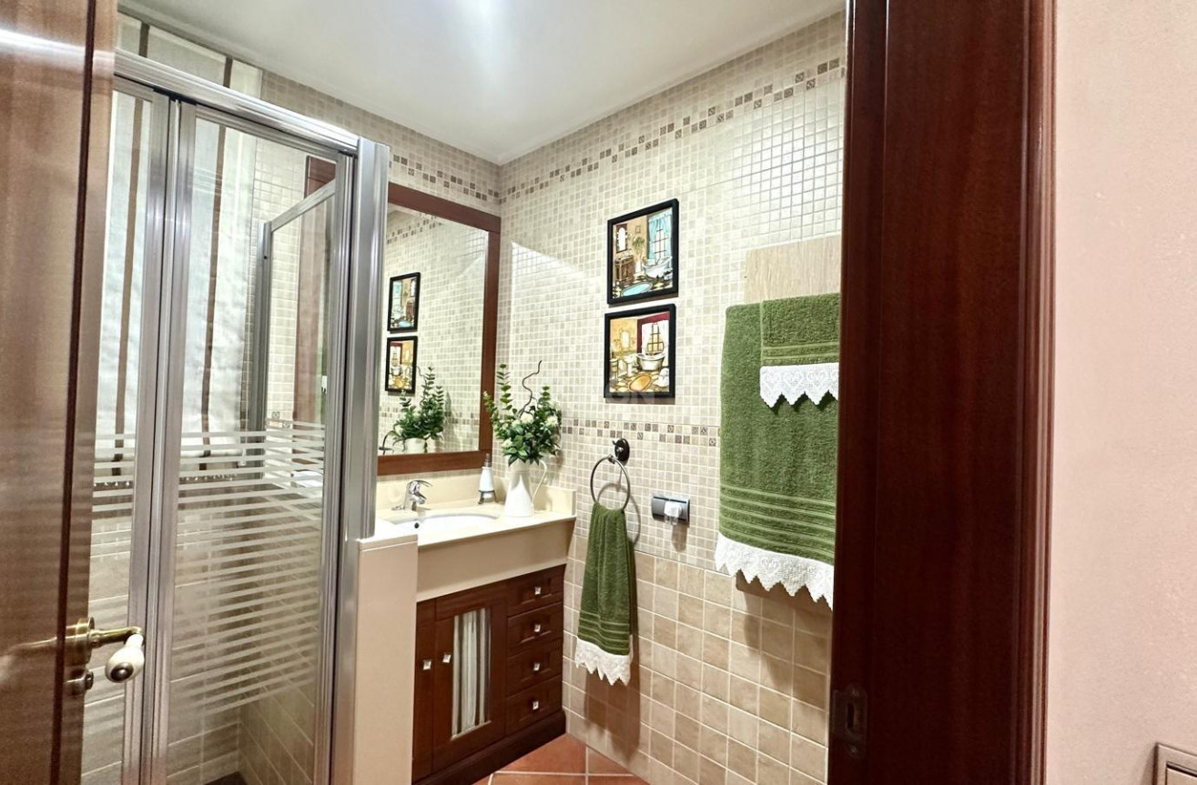 Odsprzedaż - Kamienica - Torrevieja - La Siesta