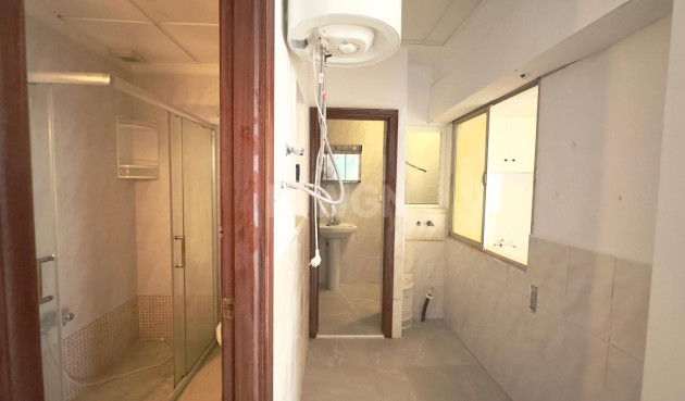 Wiederverkauf - Wohnung - Torrevieja - Centro