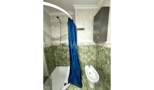 Resale - Apartment / flat - Torrevieja