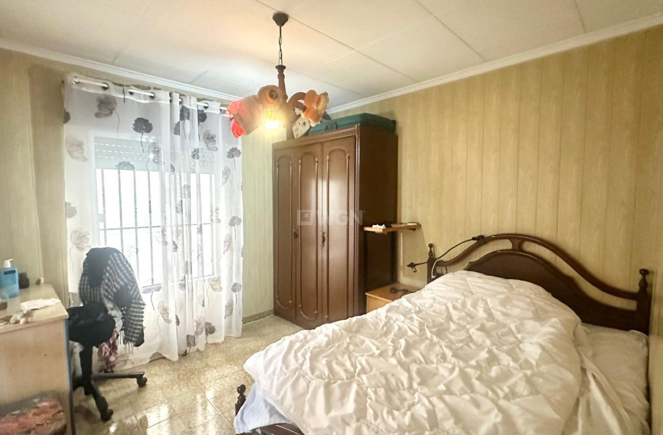 Odsprzedaż - Kamienica - Torrevieja - Playa del Cura