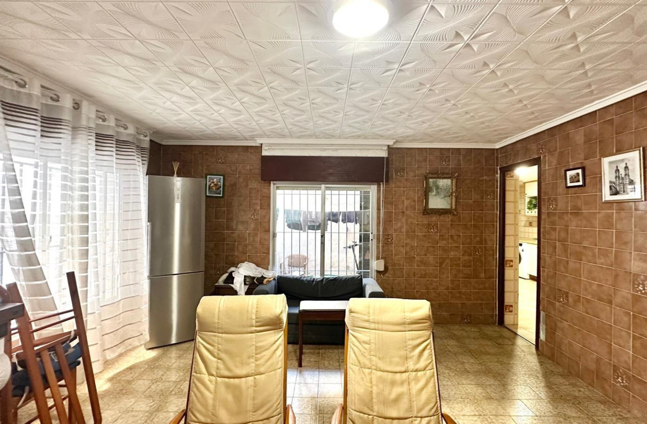 Odsprzedaż - Kamienica - Torrevieja - Playa del Cura