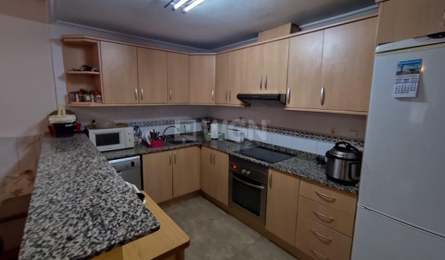 Resale - Apartment / flat - Torrevieja - Estacion De Autobuses