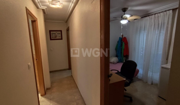 Resale - Apartment / flat - Torrevieja - Estacion De Autobuses