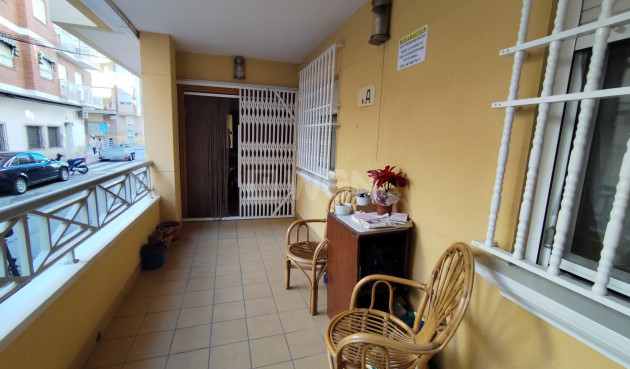 Resale - Apartment / flat - Torrevieja - Estacion De Autobuses