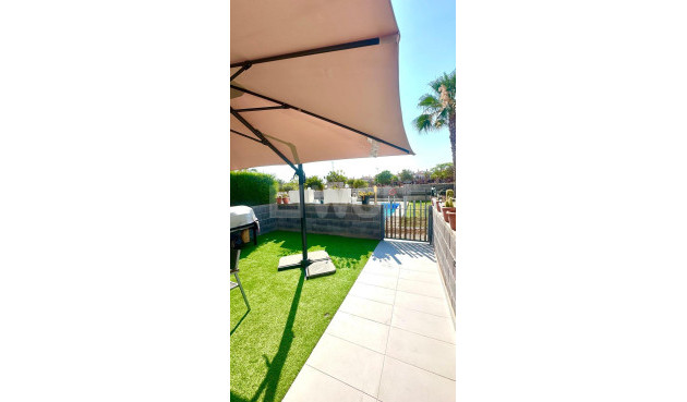 Odsprzedaż - Kamienica - Torrevieja - aguas nuevas