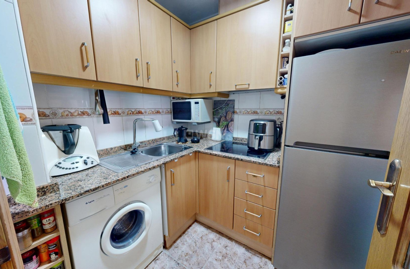 Reventa - Apartamento / piso - Torrevieja - Estacion De Autobuses