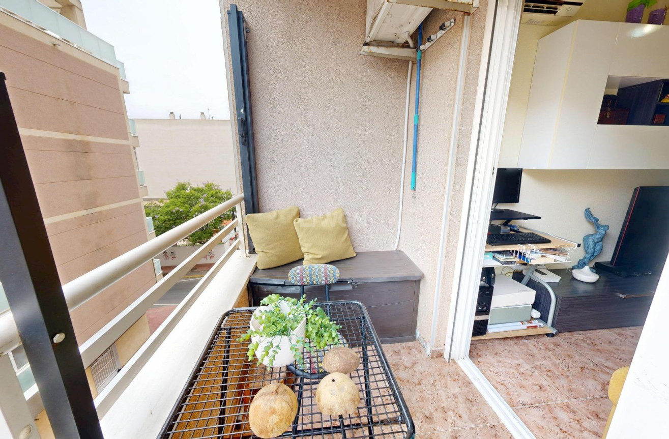 Reventa - Apartamento / piso - Torrevieja - Estacion De Autobuses