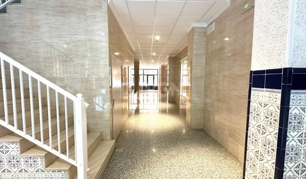 Odsprzedaż - Daszek - Torrevieja - Centro