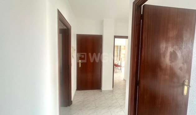 Resale - Apartment / flat - Torrevieja - Estacion De Autobuses