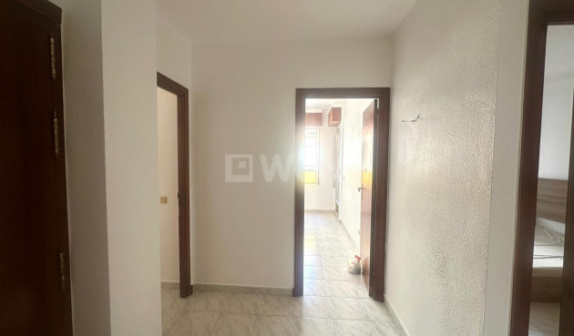 Resale - Apartment / flat - Torrevieja - Estacion De Autobuses