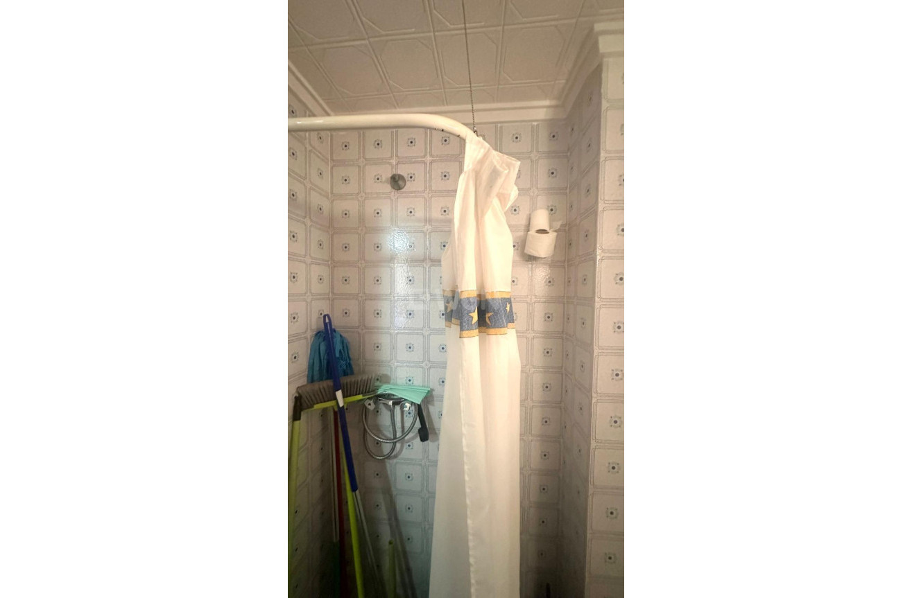 Odsprzedaż - Mieszkanie w bloku - Torrevieja - Punta Prima