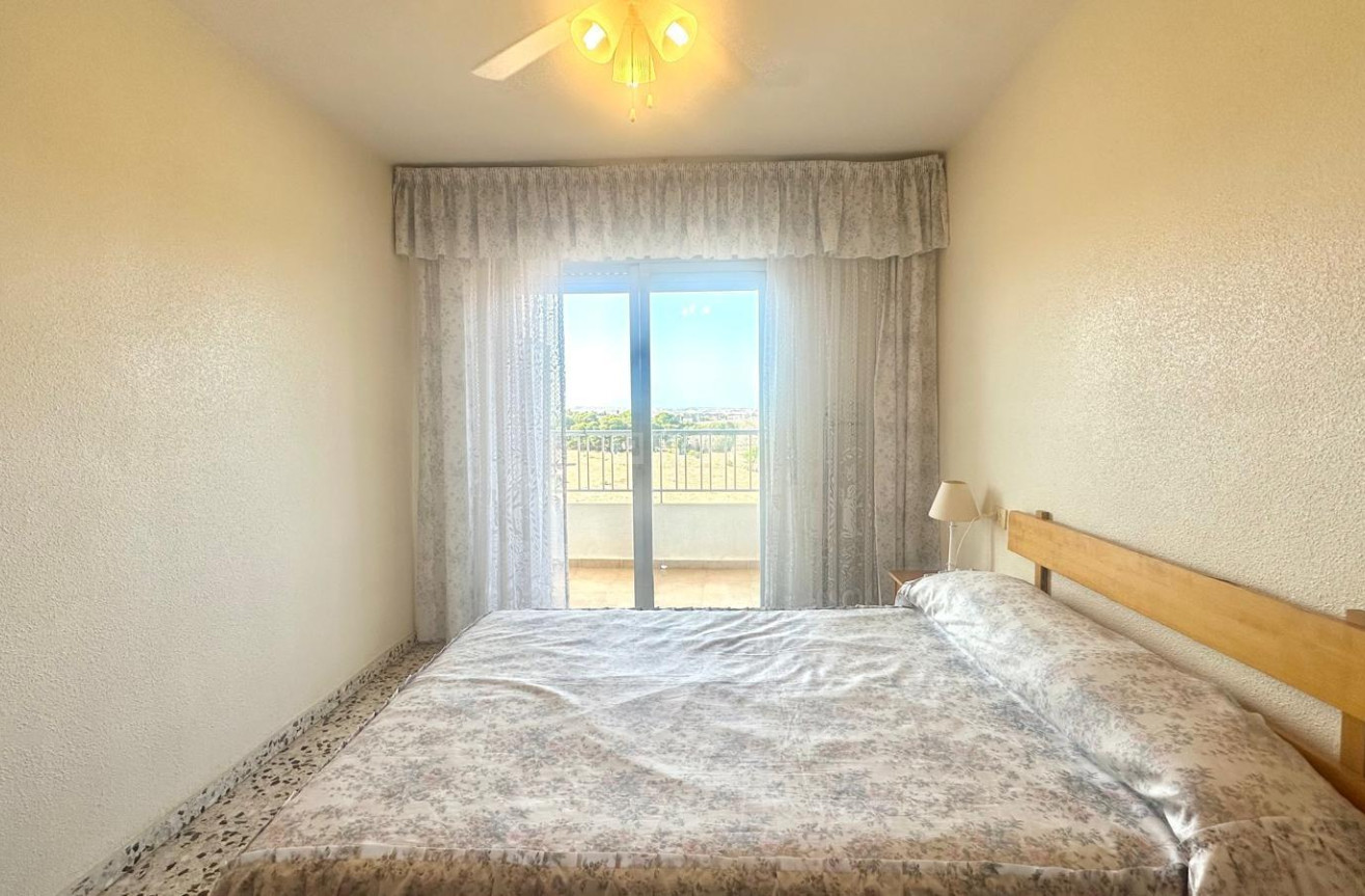 Odsprzedaż - Mieszkanie w bloku - Torrevieja - Punta Prima