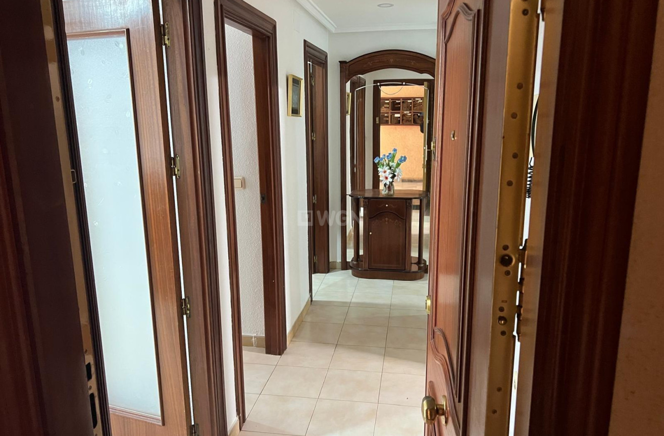 Wiederverkauf - Wohnung - Torrevieja - Playa del Cura