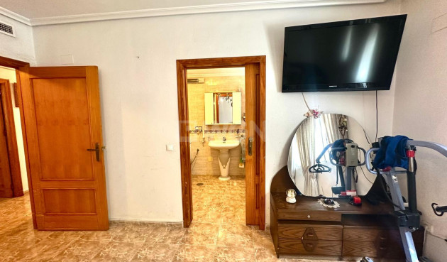 Wiederverkauf - Wohnung - Torrevieja - Playa del Cura