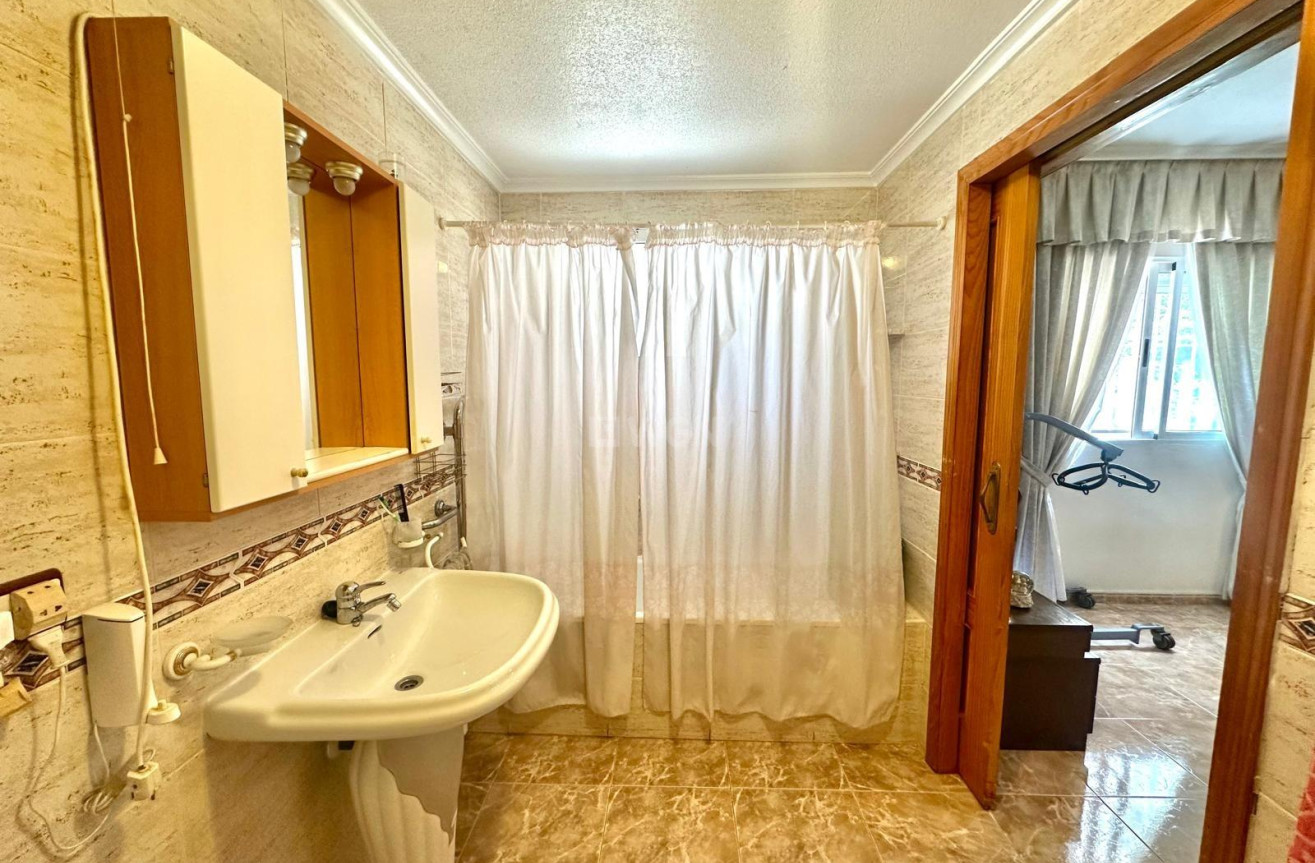 Wiederverkauf - Wohnung - Torrevieja - Playa del Cura