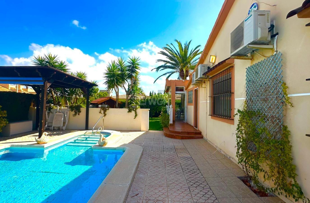 Wiederverkauf - Villa - Cabo Roig - Costa Blanca