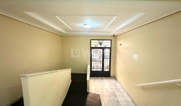 Odsprzedaż - Mieszkanie w bloku - Torrevieja - Acequion