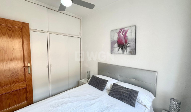 Odsprzedaż - Mieszkanie w bloku - Torrevieja - Acequion