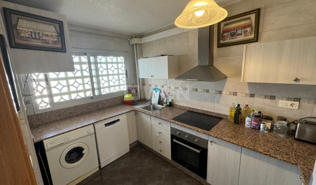 Wiederverkauf - Wohnung - Torrevieja - Playa del Cura