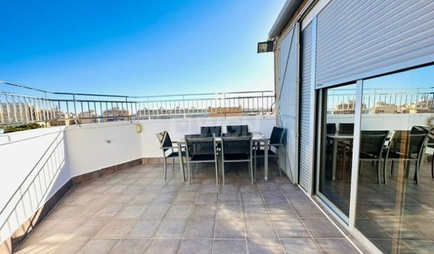 Odsprzedaż - Mieszkanie w bloku - Torrevieja - Estacion De Autobuses