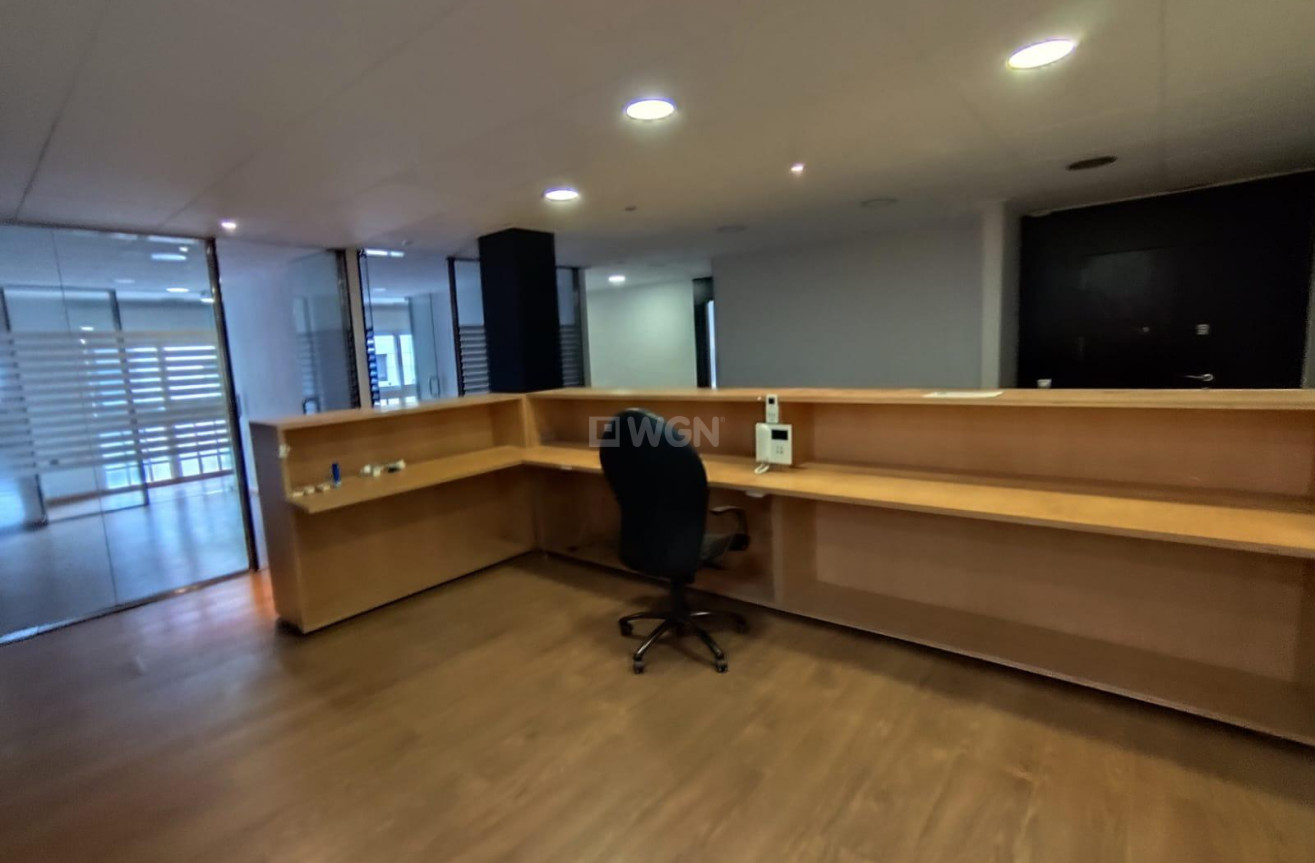 Resale - Apartment / flat - Torrevieja - Puerto