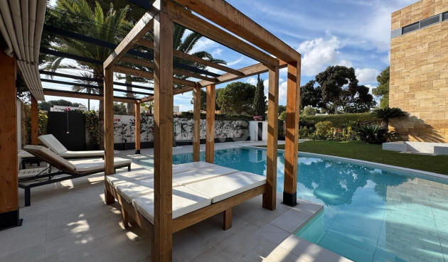 Odsprzedaż - Villa - Orihuela Costa - Altos De Campoamor