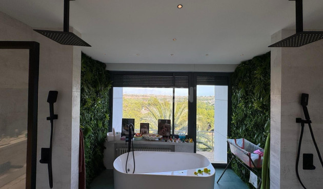 Odsprzedaż - Villa - Orihuela Costa - Altos De Campoamor