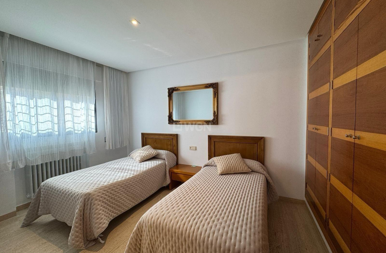 Odsprzedaż - Villa - Orihuela Costa - Altos De Campoamor